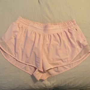 Lululemon hotty hot shorts 2.5 In Size 10